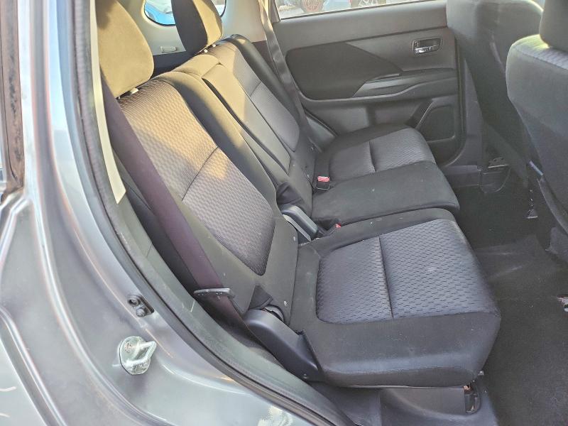 Photo 10 from auction – 2014 MITSUBISHI OUTLANDER with VIN JA4AD3A38EZ018164