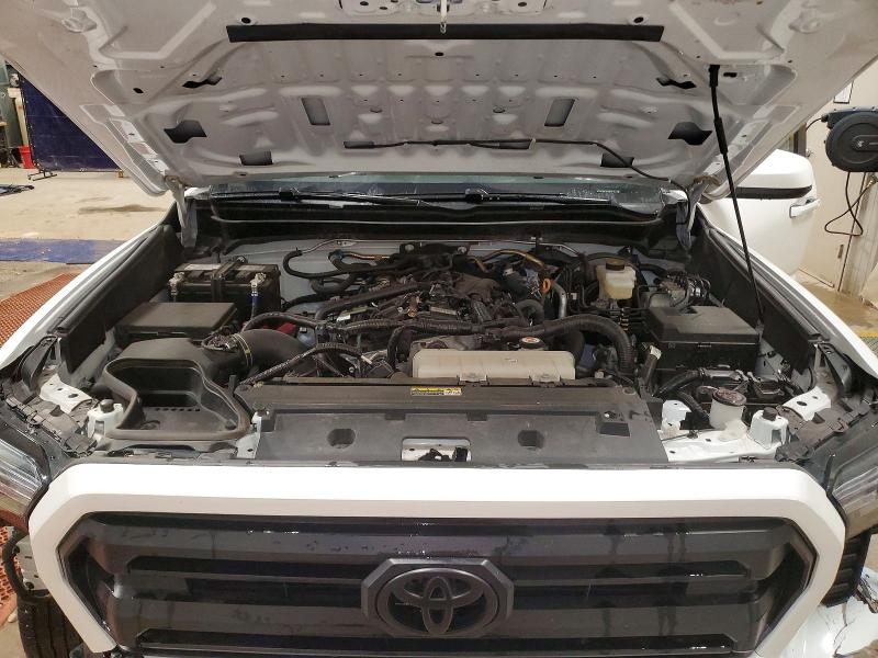 Photo 11 from auction – 2024 TOYOTA TACOMA with VIN 3TMLB5JN6RM085340