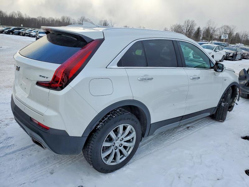 Photo 3 from auction – 2022 CADILLAC XT4 PREMIU with VIN 1GYFZDR49NF170921