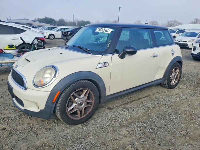 Foto 1 de la subasta – 2010 MINI COOPER S con VIN WMWMF7C51ATZ73661