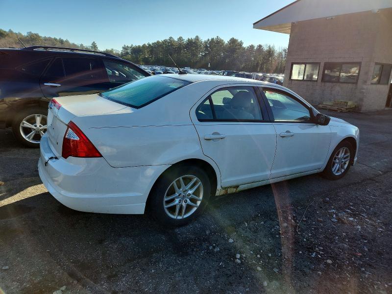 Photo 3 from auction – 2011 FORD FUSION S with VIN 3FAHP0GA7BR257758