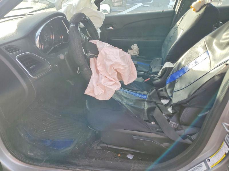 Photo 7 from auction – 2014 CHRYSLER 200 LX with VIN 1C3CCBAB0EN207700