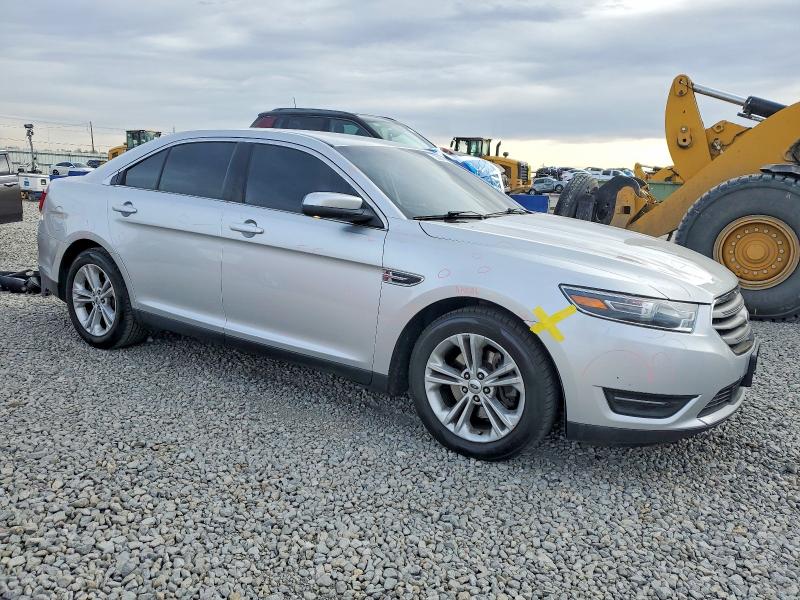 Photo 4 from auction – 2015 FORD TAURUS with VIN 1FAHP2E82FG196280