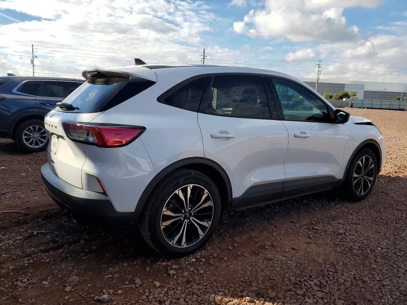 Photo 3 from auction – 2021 FORD ESCAPE with VIN 1FMCU0G67MUB07584