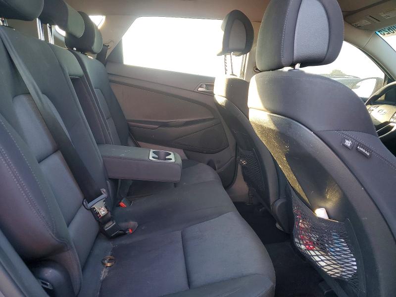 Photo 11 from auction – 2017 HYUNDAI TUCSON LIM with VIN KM8J33A40HU448169