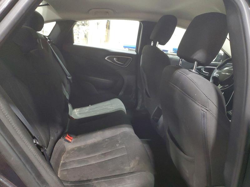 Photo 9 from auction – 2015 CHRYSLER 200 LIMITE with VIN 1C3CCCAB0FN754702