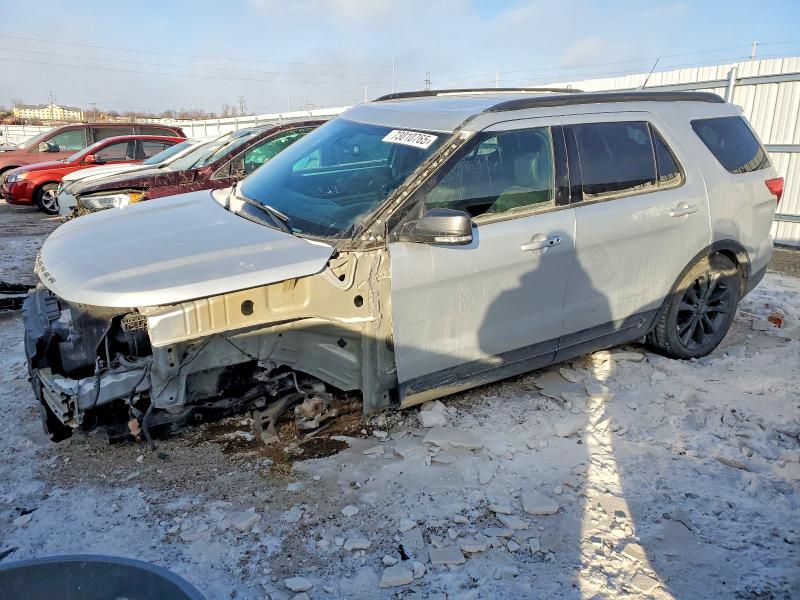FORD EXPLORER X 2018 with VIN 1FM5K8D82JGB28288 - Photo from auction