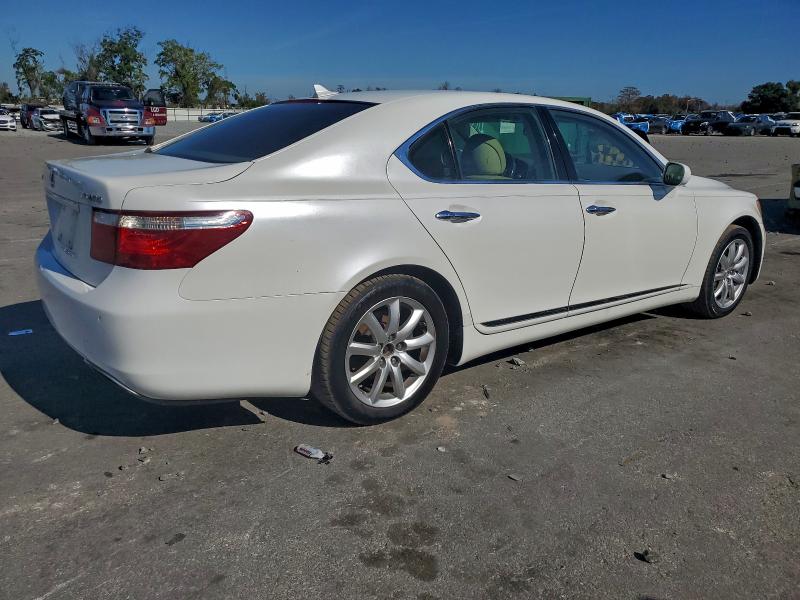 Photo 3 from auction – 2009 LEXUS LS 460 with VIN JTHBL46F095085357