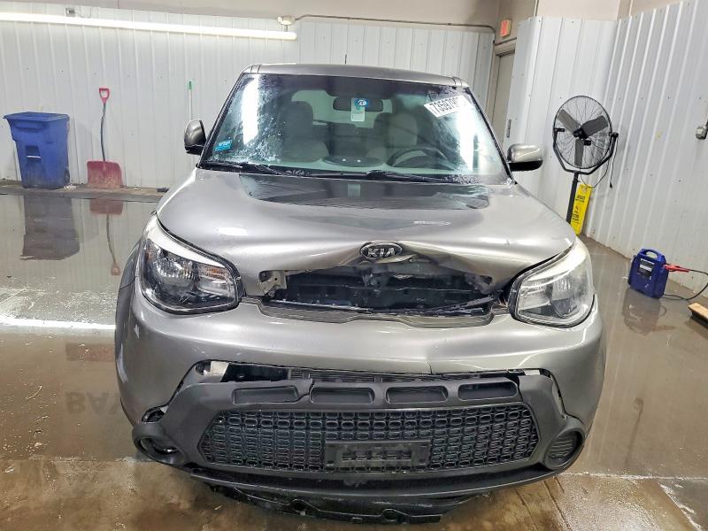Photo 5 from auction – 2016 KIA SOUL with VIN KNDJN2A26G7274645