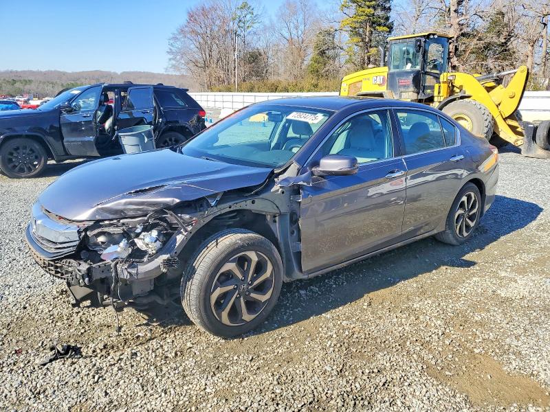 HONDA ACCORD 2016 with VIN 1HGCR2F71GA208283 - Photo from auction