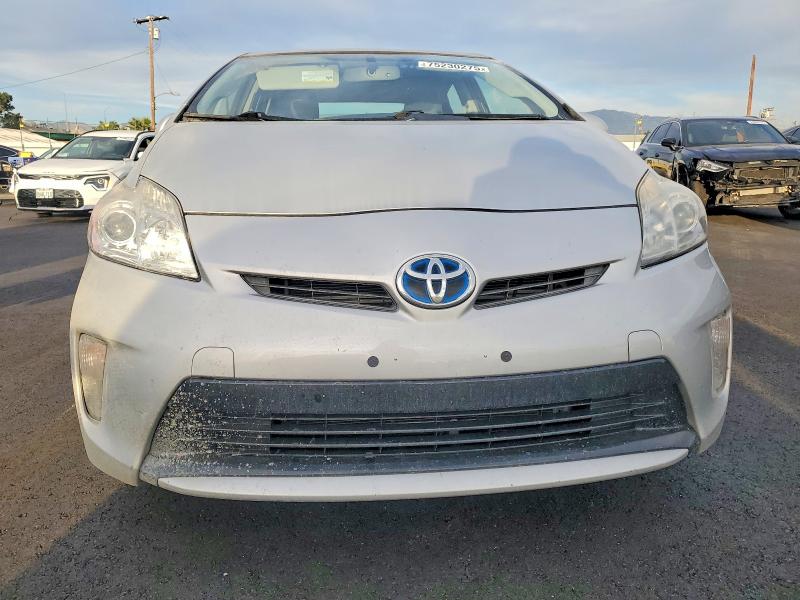 Photo 5 from auction – 2013 TOYOTA PRIUS with VIN JTDKN3DU7D5669917
