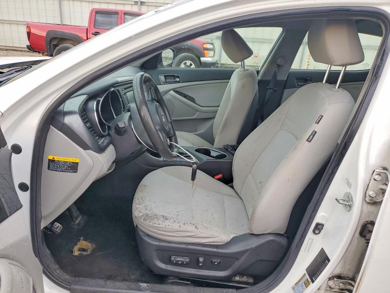 Photo 7 from auction – 2014 KIA OPTIMA with VIN KNAGM4A73E5464039