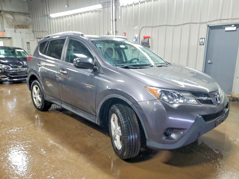 Photo 4 from auction – 2015 TOYOTA RAV4 LE with VIN 2T3BFREV2FW329514