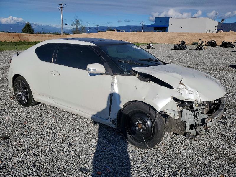 Photo 4 from auction – 2016 TOYOTA SCION TC with VIN JTKJF5C70GJ017516