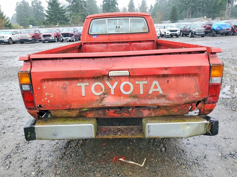 Photo 6 from auction – 1983 TOYOTA PICKUP with VIN JT4RN44D6D1152278