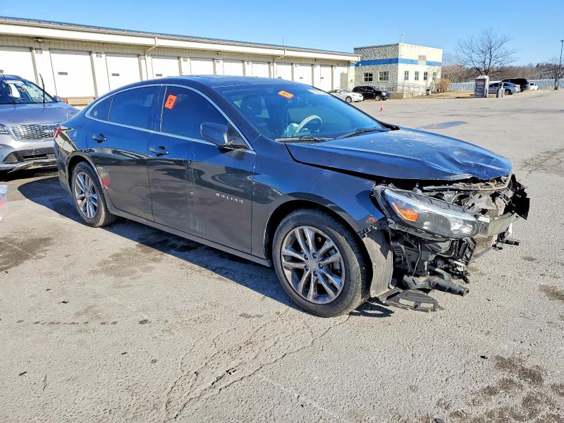 Photo 4 from auction – 2017 CHEVROLET MALIBU with VIN 1G1ZE5ST0HF105359