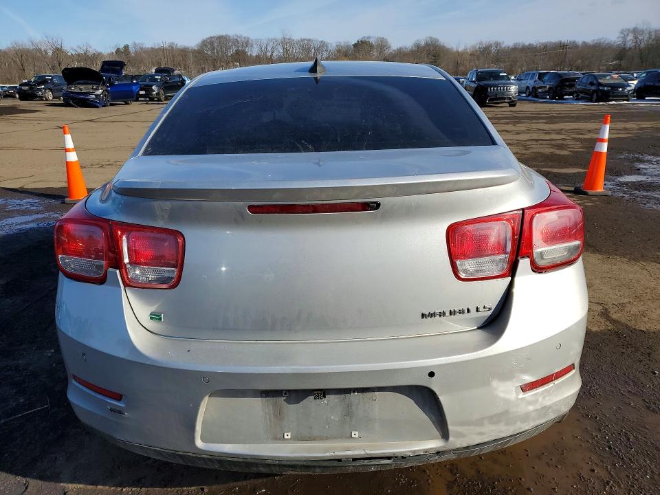 Photo 6 from auction – 2015 CHEVROLET MALIBU LS with VIN 1G11B5SL5FF295078
