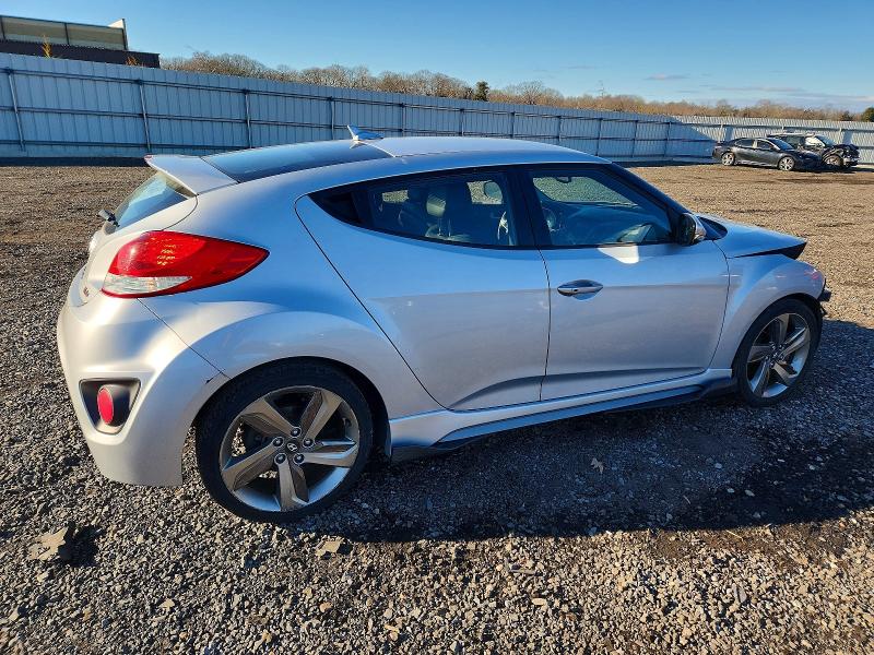 Photo 3 from auction – 2013 HYUNDAI VELOSTER T with VIN KMHTC6AE8DU111827