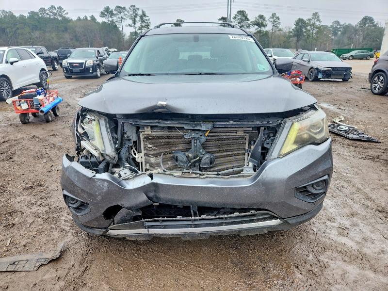 Photo 5 from auction – 2019 NISSAN PATHFINDER with VIN 5N1DR2MN2KC631063