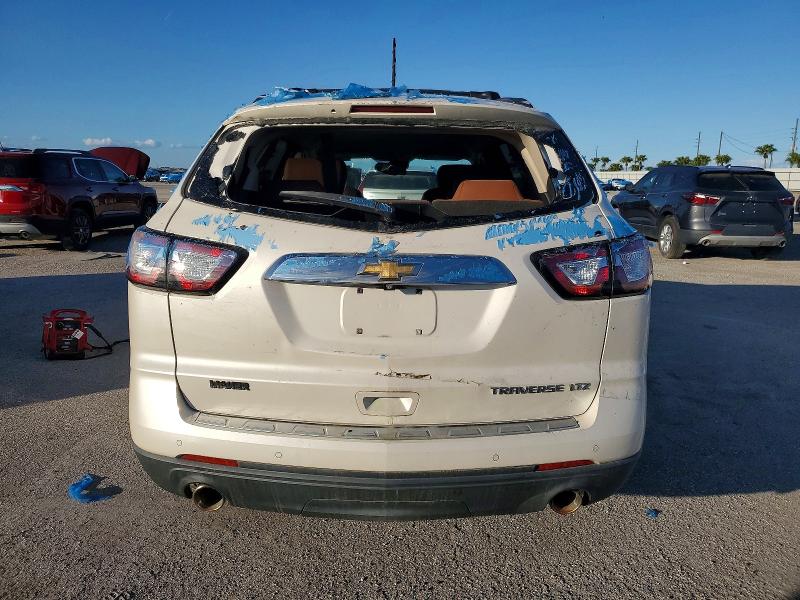 Photo 6 from auction – 2015 CHEVROLET TRAVERSE with VIN 1GNKRJKD0FJ205512