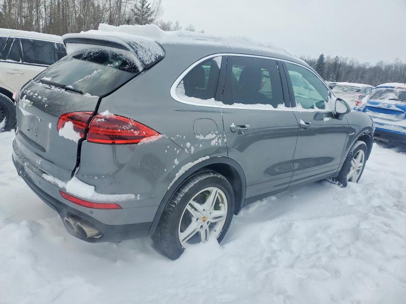Photo 3 from auction – 2017 PORSCHE CAYENNE SE with VIN WP1AE2A20HLA70897