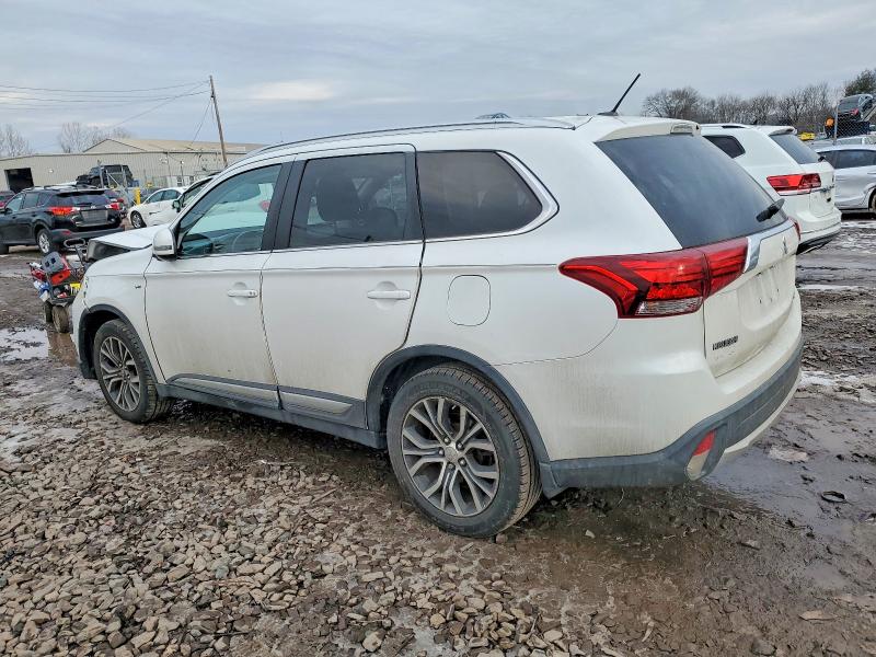 Photo 2 from auction – 2016 MITSUBISHI OUTLANDER with VIN JA4JZ4AX4GZ014657