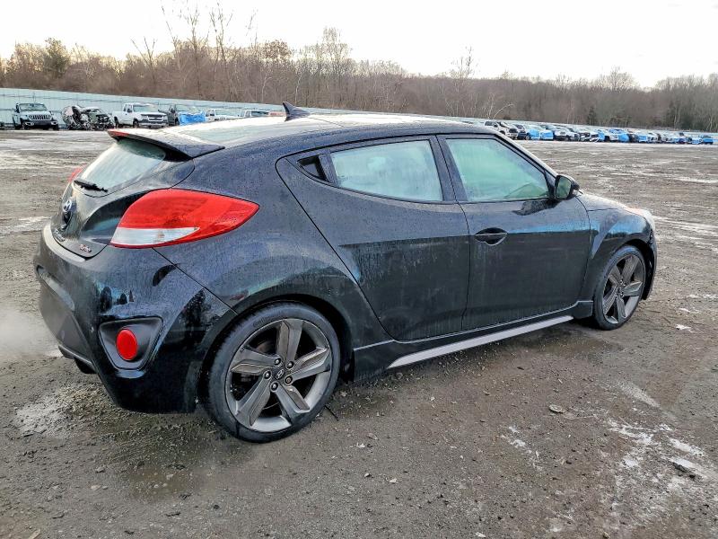 Photo 3 from auction – 2015 HYUNDAI VELOSTER T with VIN KMHTC6AE6FU232648