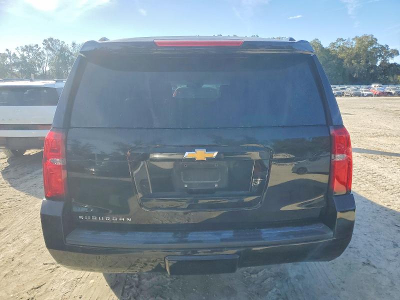 Photo 6 from auction – 2017 CHEVROLET SUBURBAN with VIN 1GNSCHKC3HR247601