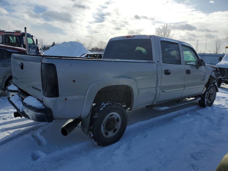 Photo 3 from auction – 2004 CHEVROLET SILVERADO with VIN 1GCHC23224F232671