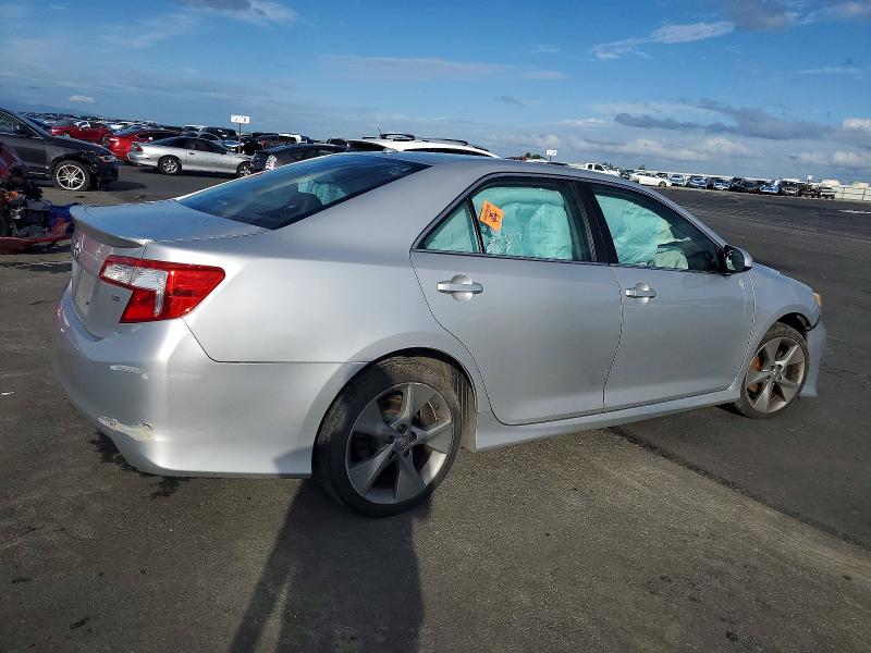 Photo 3 from auction – 2014 TOYOTA CAMRY with VIN 4T1BK1FK0EU026093