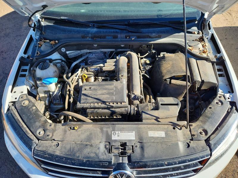 Photo 11 from auction – 2017 VOLKSWAGEN JETTA SE with VIN 3VWDB7AJ0HM395198
