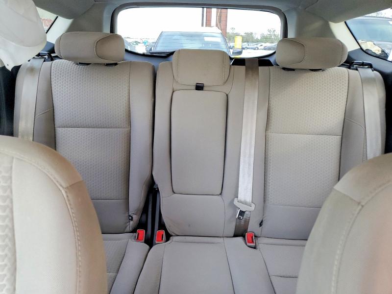 Photo 10 from auction – 2017 FORD ESCAPE SE with VIN 1FMCU0GD8HUA20569