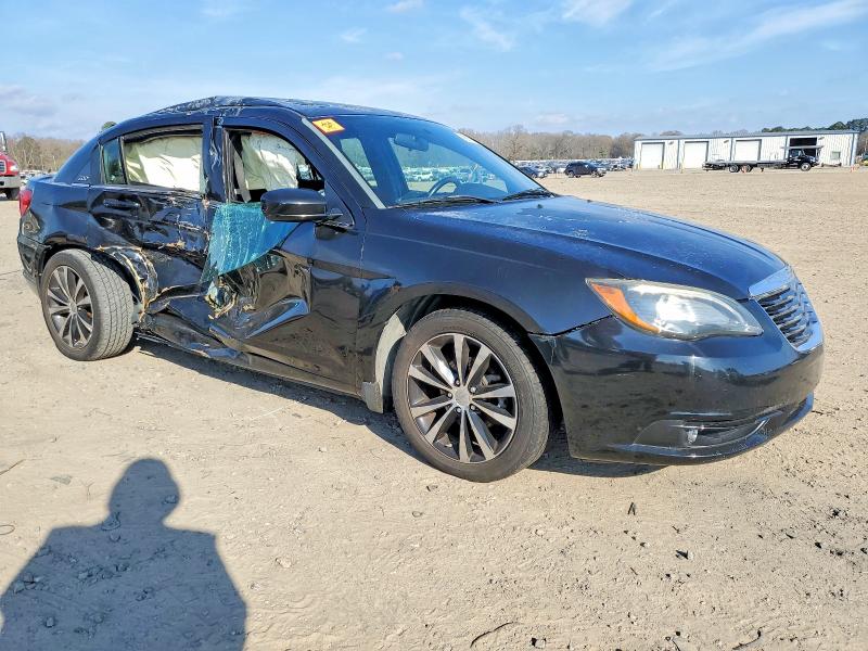 Photo 4 from auction – 2012 CHRYSLER 200 with VIN 1C3CCBBG1CN250904