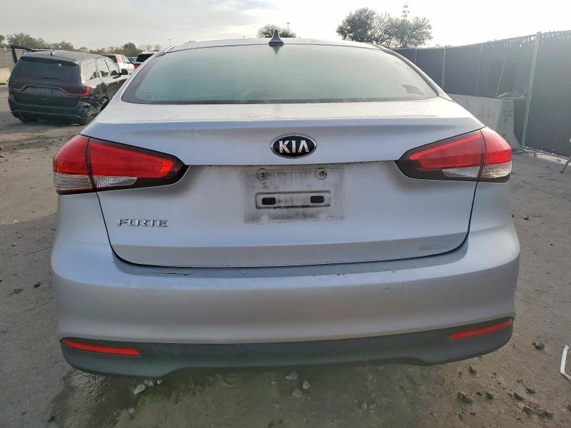 Photo 6 from auction – 2017 KIA FORTE with VIN 3KPFK4A73HE104041