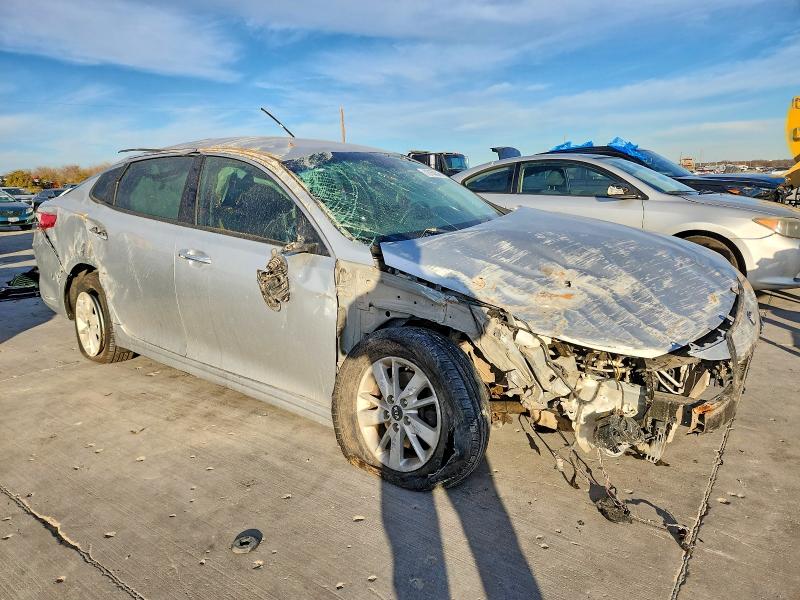 Photo 4 from auction – 2018 KIA OPTIMA with VIN 5XXGT4L3XJG225545