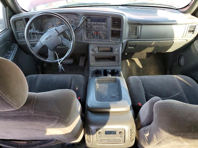 Photo 8 from auction – 2005 GMC NEW SIERRA with VIN 2GTEC13T751141653