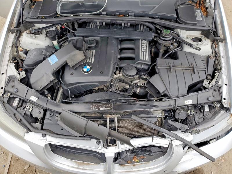 Photo 11 from auction – 2011 BMW 328 I with VIN WBAPH7G51BNN06263