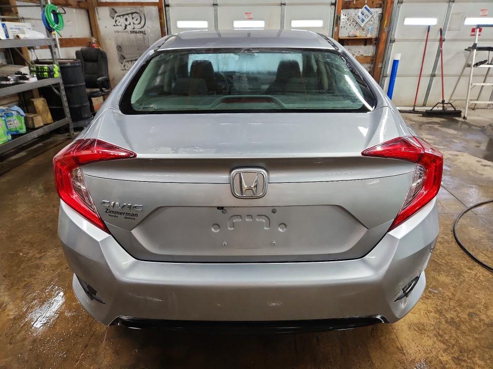 Photo 6 from auction – 2018 HONDA CIVIC LX with VIN 19XFC2F52JE037348