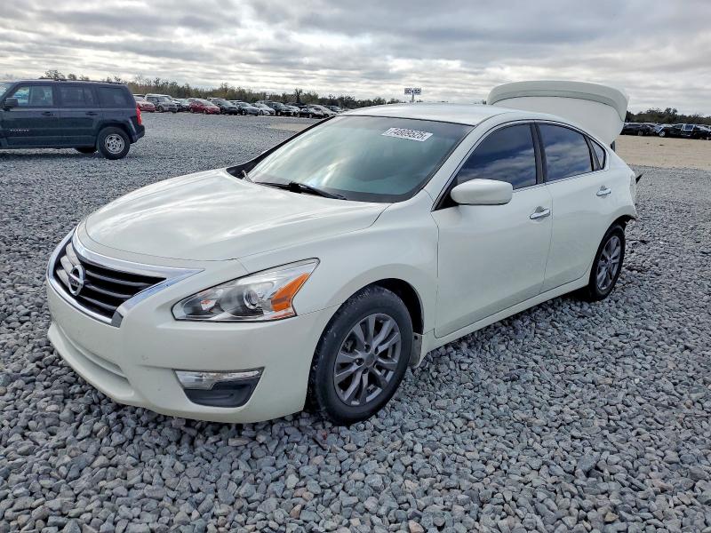 NISSAN ALTIMA 2.5 2015 with VIN 1N4AL3AP2FC592085 - Photo from auction