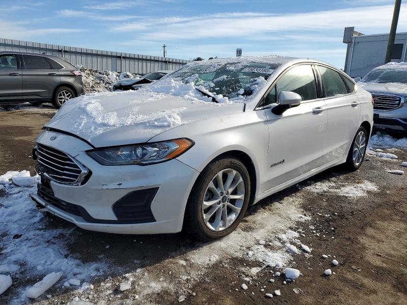 Zdjęcie 1 z aukcji – 2019 FORD FUSION z VIN 3FA6P0LU2KR162838