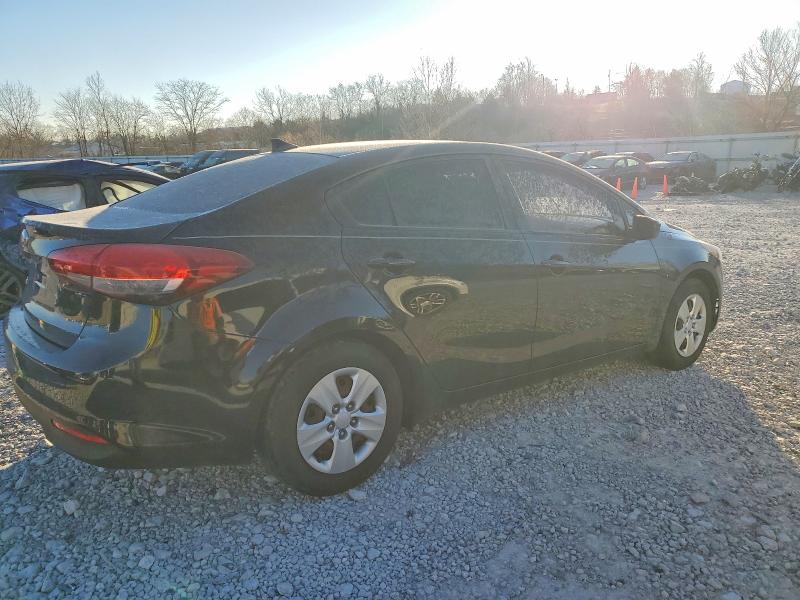 Photo 3 from auction – 2017 KIA FORTE LX with VIN 3KPFK4A70HE049953