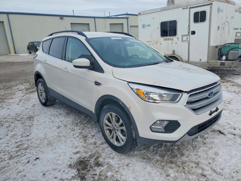 Photo 4 from auction – 2018 FORD ESCAPE SE with VIN 1FMCU0GD2JUC68726