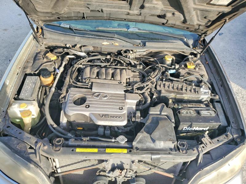 Photo 11 from auction – 2000 INFINITI I30 with VIN JNKCA31A7YT116467