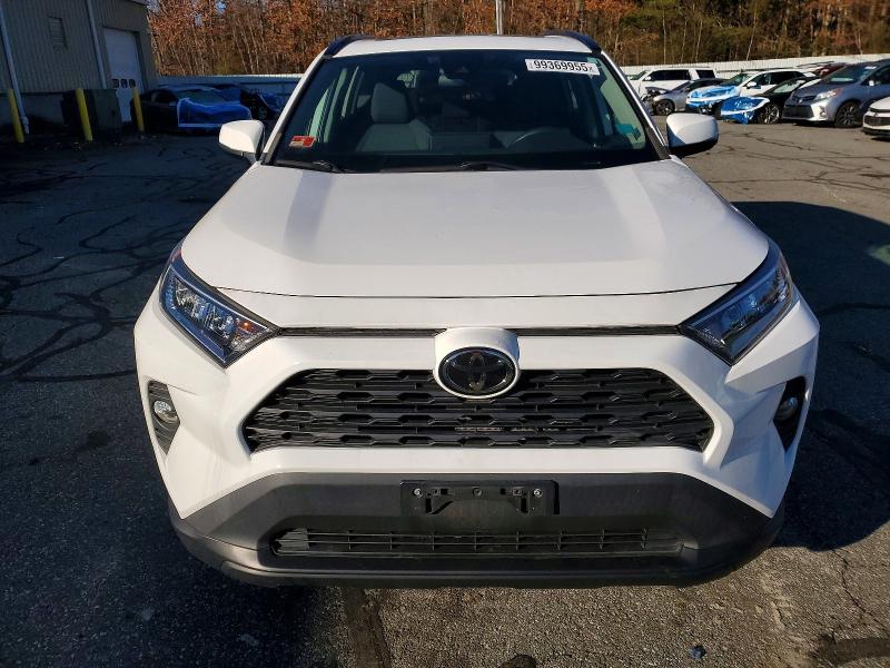 Photo 5 from auction – 2019 TOYOTA RAV4 with VIN 2T3P1RFV6KC052087