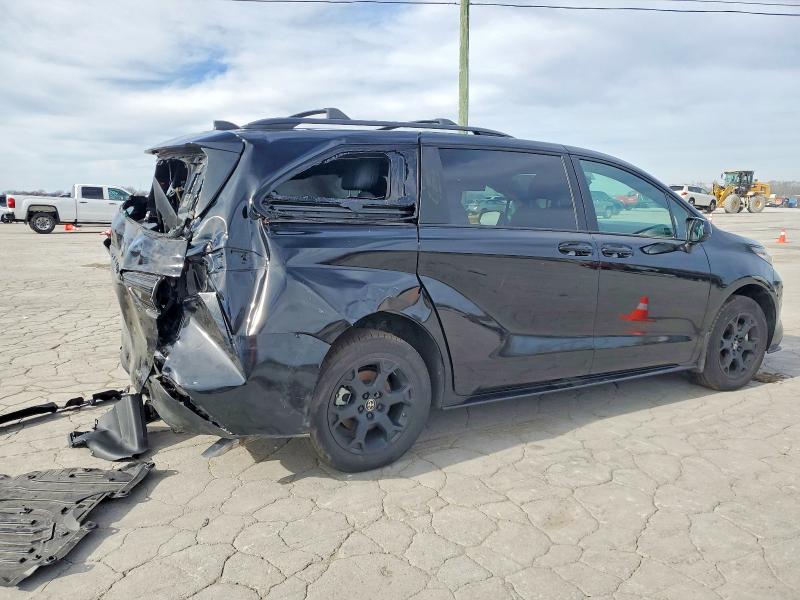 Photo 3 from auction – 2025 TOYOTA SIENNA XSE with VIN 5TDCSKFC9SS180812