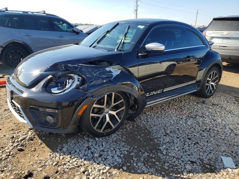 VOLKSWAGEN BEETLE DUN 2018 with VIN 3VWSD7AT5JM706777 - Photo from auction