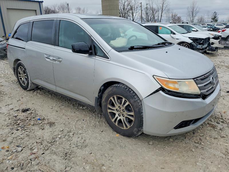 Photo 4 from auction – 2011 HONDA ODYSSEY with VIN 5FNRL5H65BB094630
