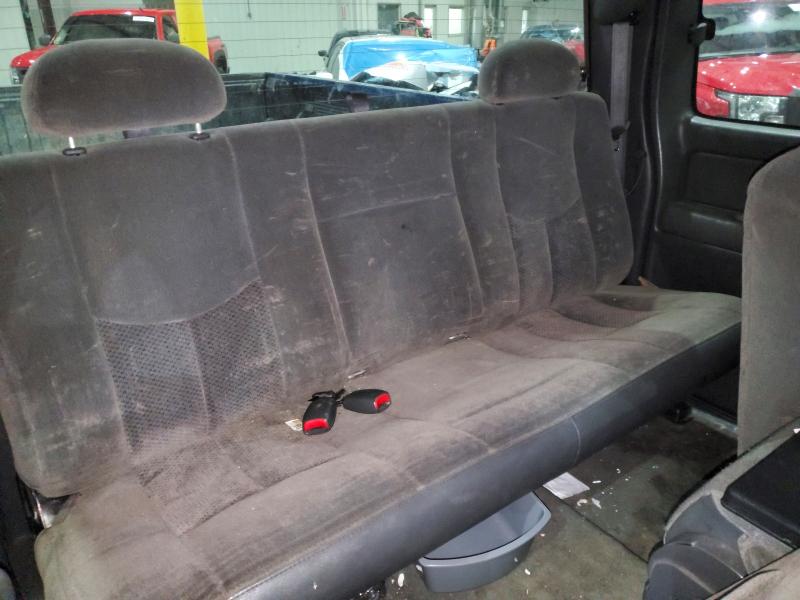 Photo 10 from auction – 2003 CHEVROLET SILVERADO with VIN 2GCEK19T431251972