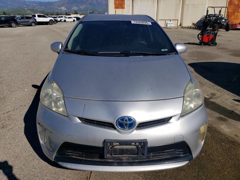 Photo 5 from auction – 2013 TOYOTA PRIUS with VIN JTDKN3DU9D1711074