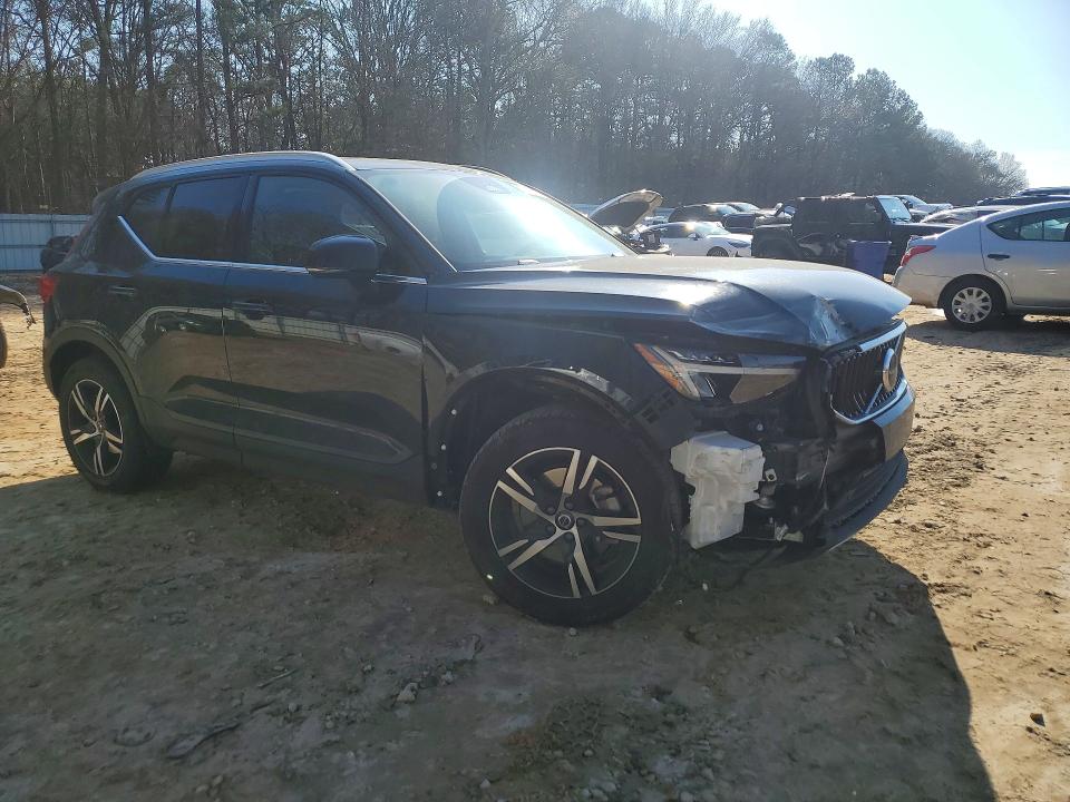 Photo 4 from auction – 2025 VOLVO XC40 with VIN YV4L12UJ8S2465400